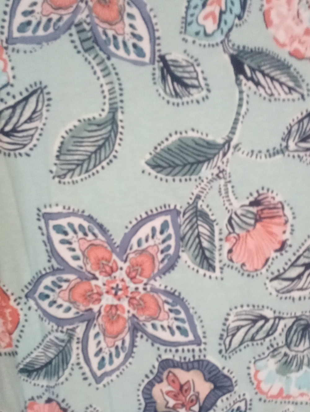 Croft& Barrow Blue Floral Top Large NWT - Picture 3 of 3
